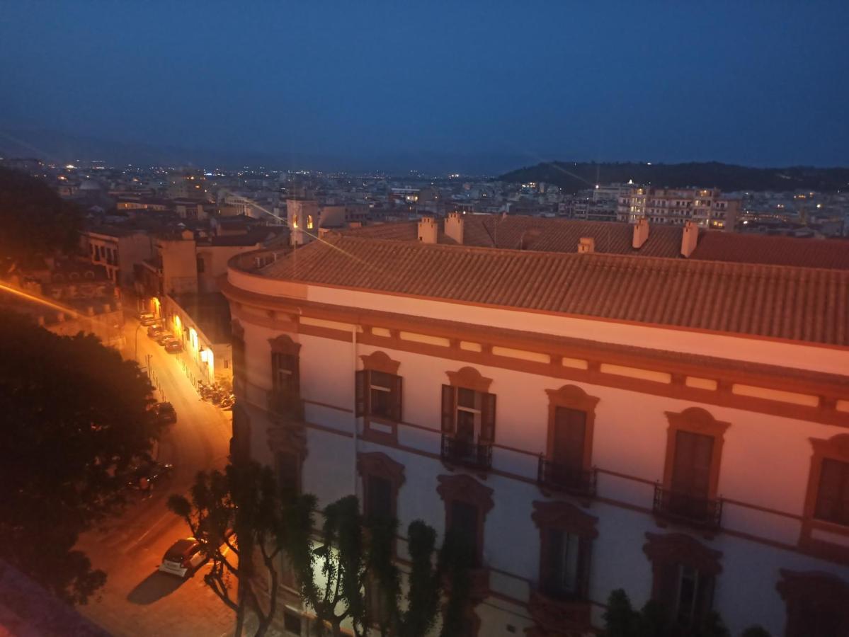 La Casetta Nel Centro Кальяри Экстерьер фото